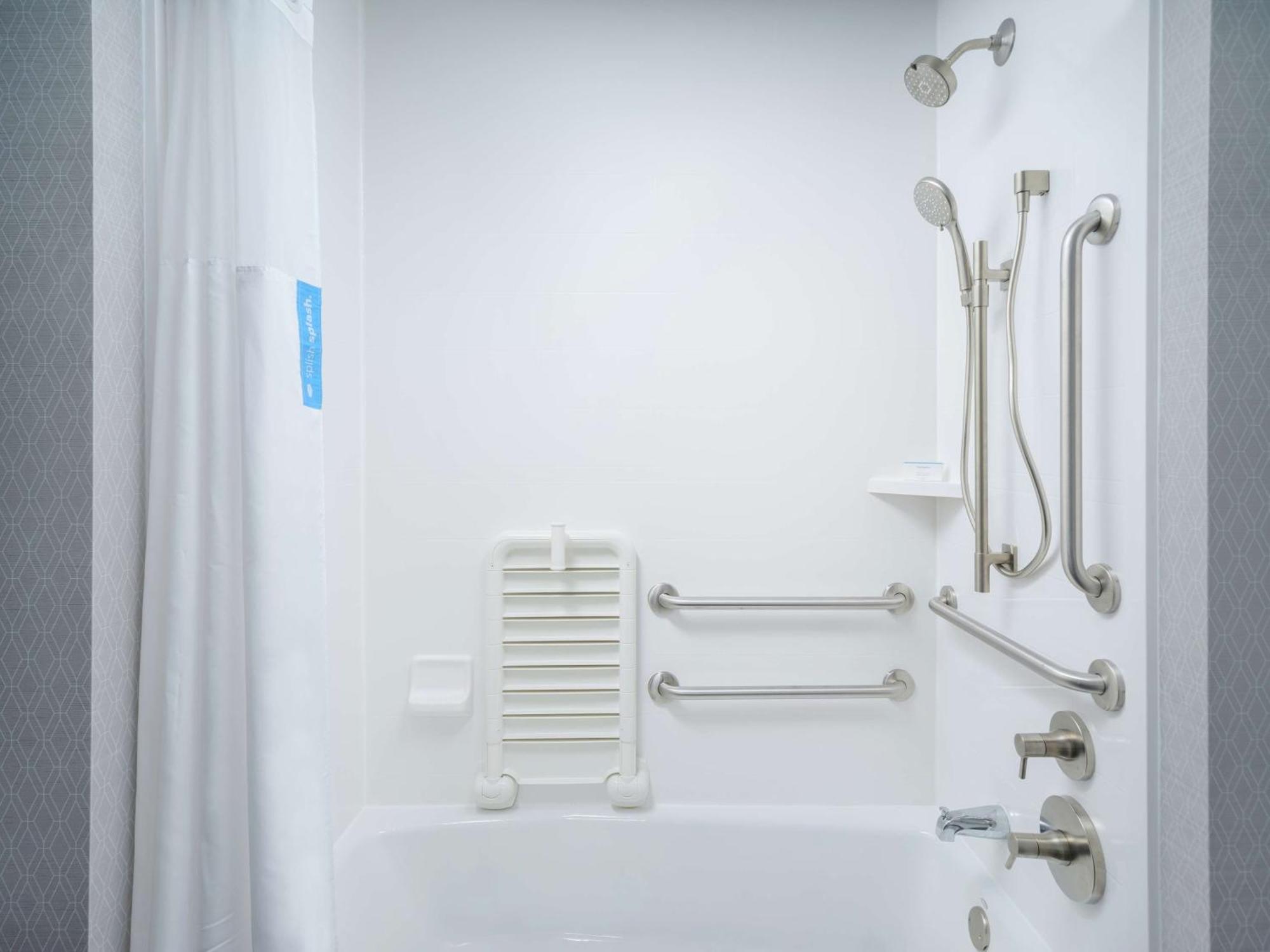 Hampton Inn & Suites Atlanta Decatur/Emory Ngoại thất bức ảnh